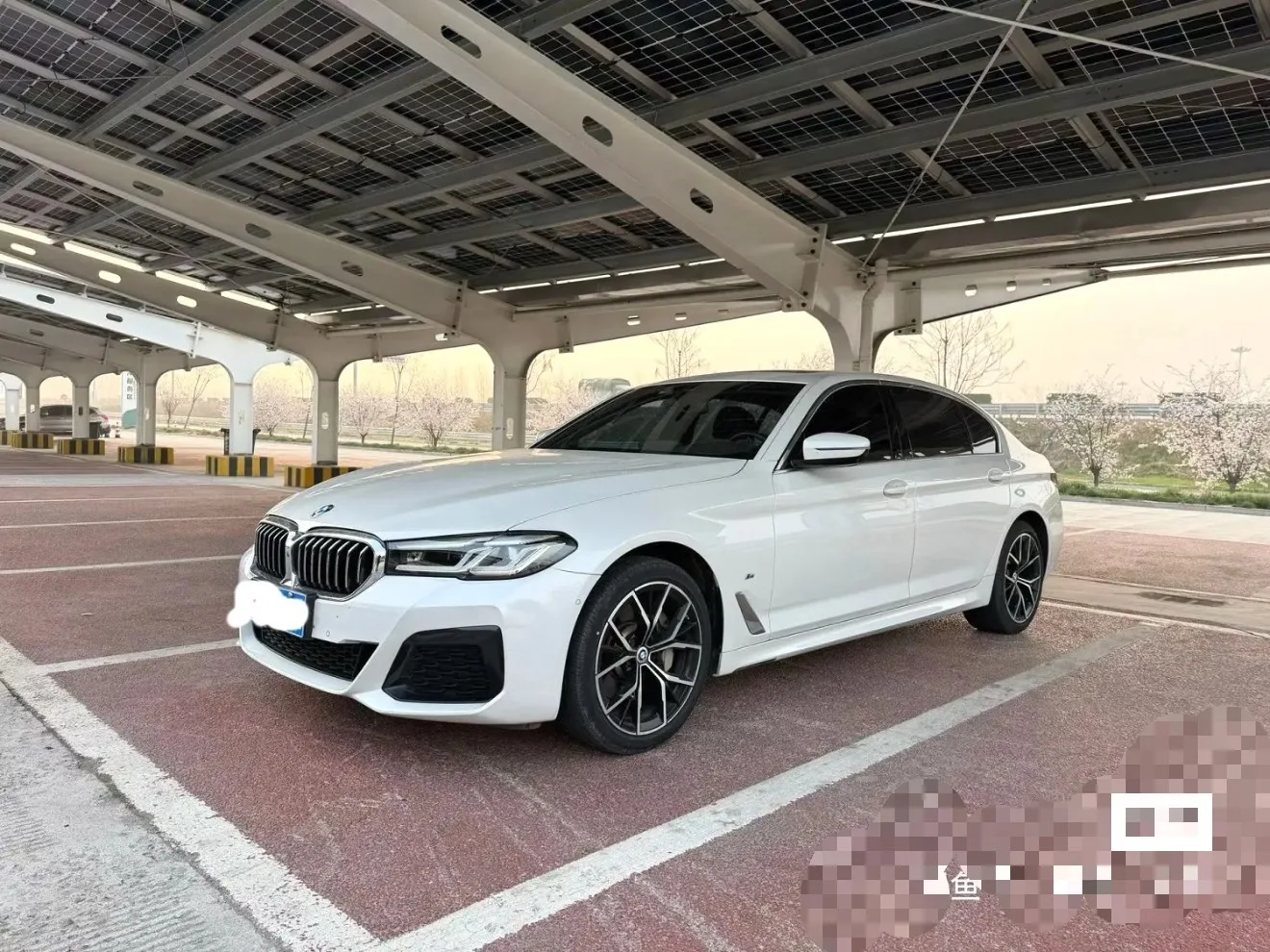 BMW 5 Series 2022 Facelift III 530Li Luxury Package