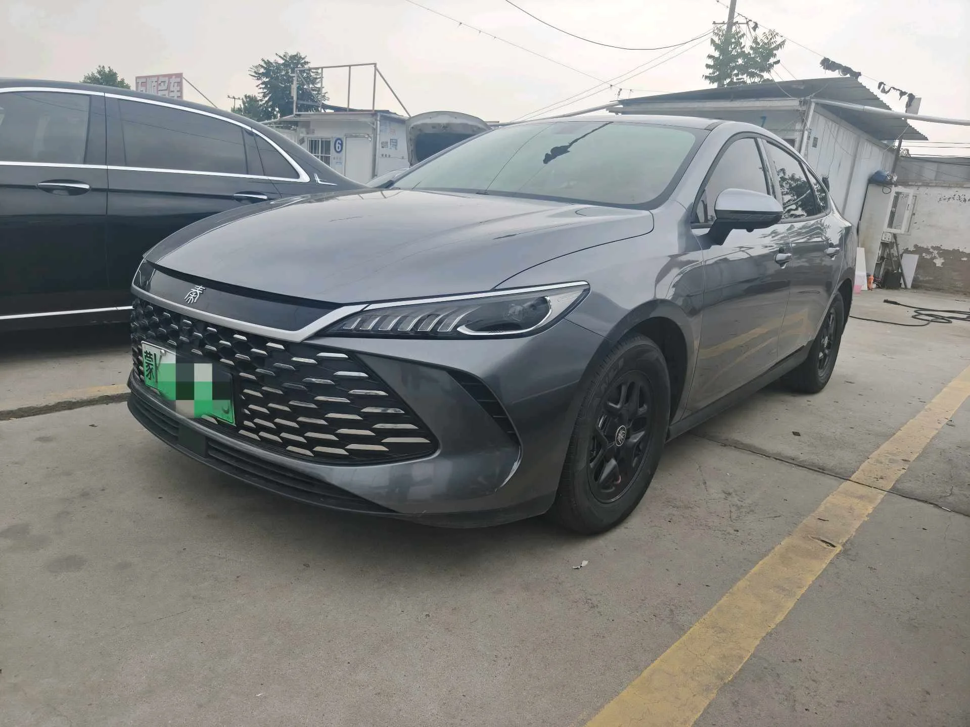 BYD 2025 Qin PLUS DM-i 1.5 CVT Intelligent Driving Edition 55KM Leading Model Automatic