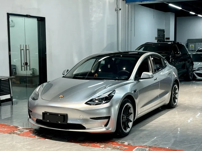 Model 3 2022 Rear-Wheel Drive