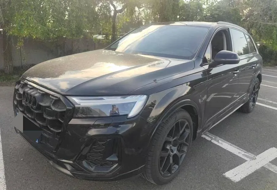 Audi Q7 (Imported) 2024 Q7 2.0TFSI 45TFSI Quattro S line Black Knight Edition Automatic Transmission