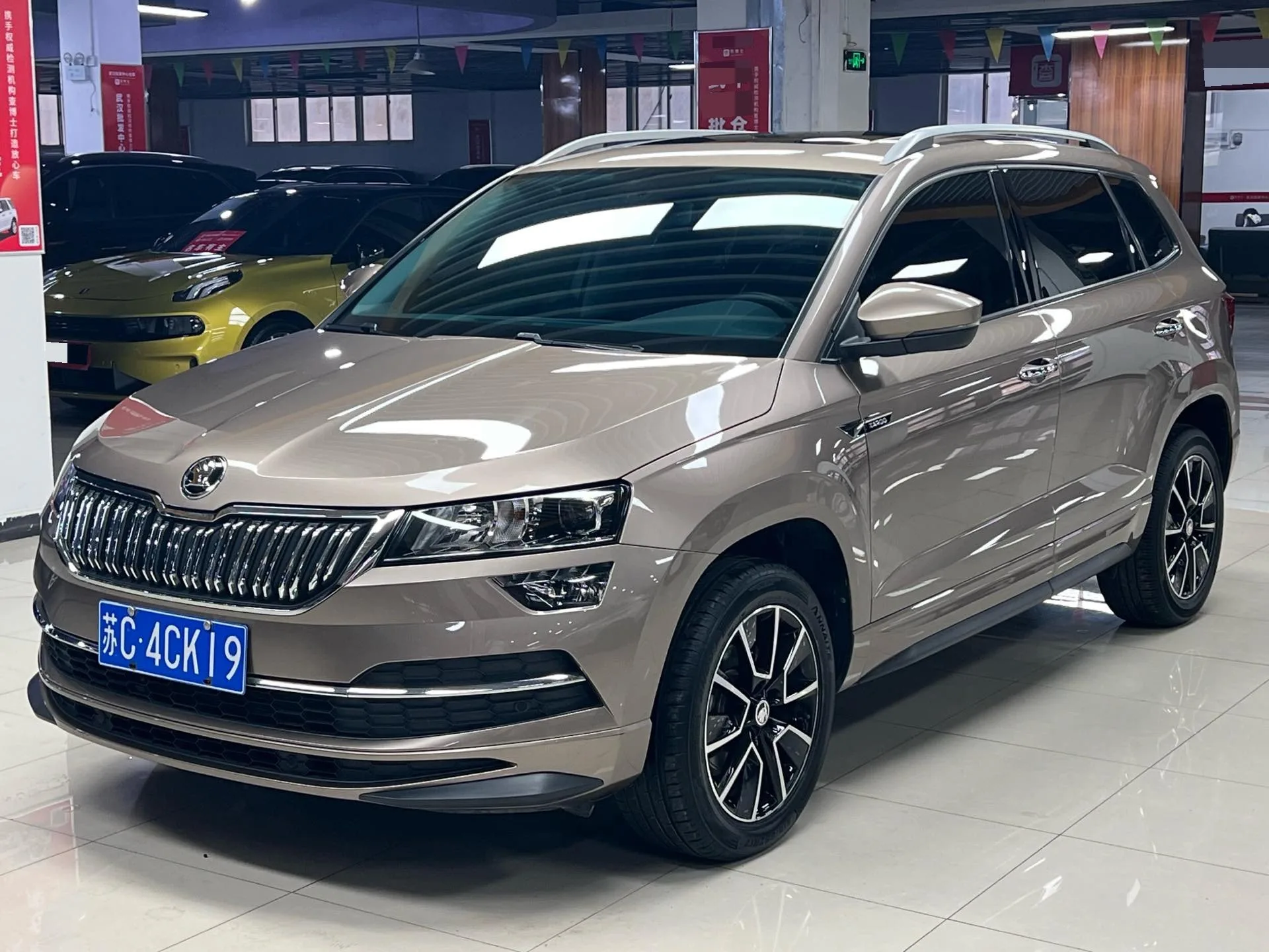 Karoq 2022 TSI280 Premium Edition
