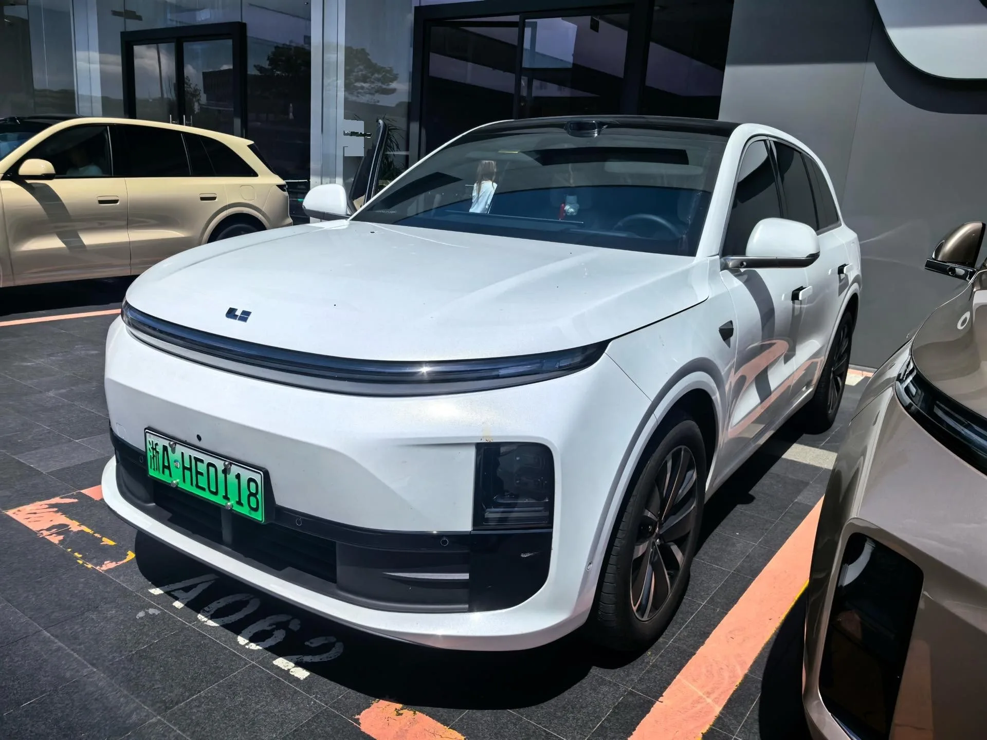 Li Auto 2025 L6 Pro Smart Renewal Edition Automatic