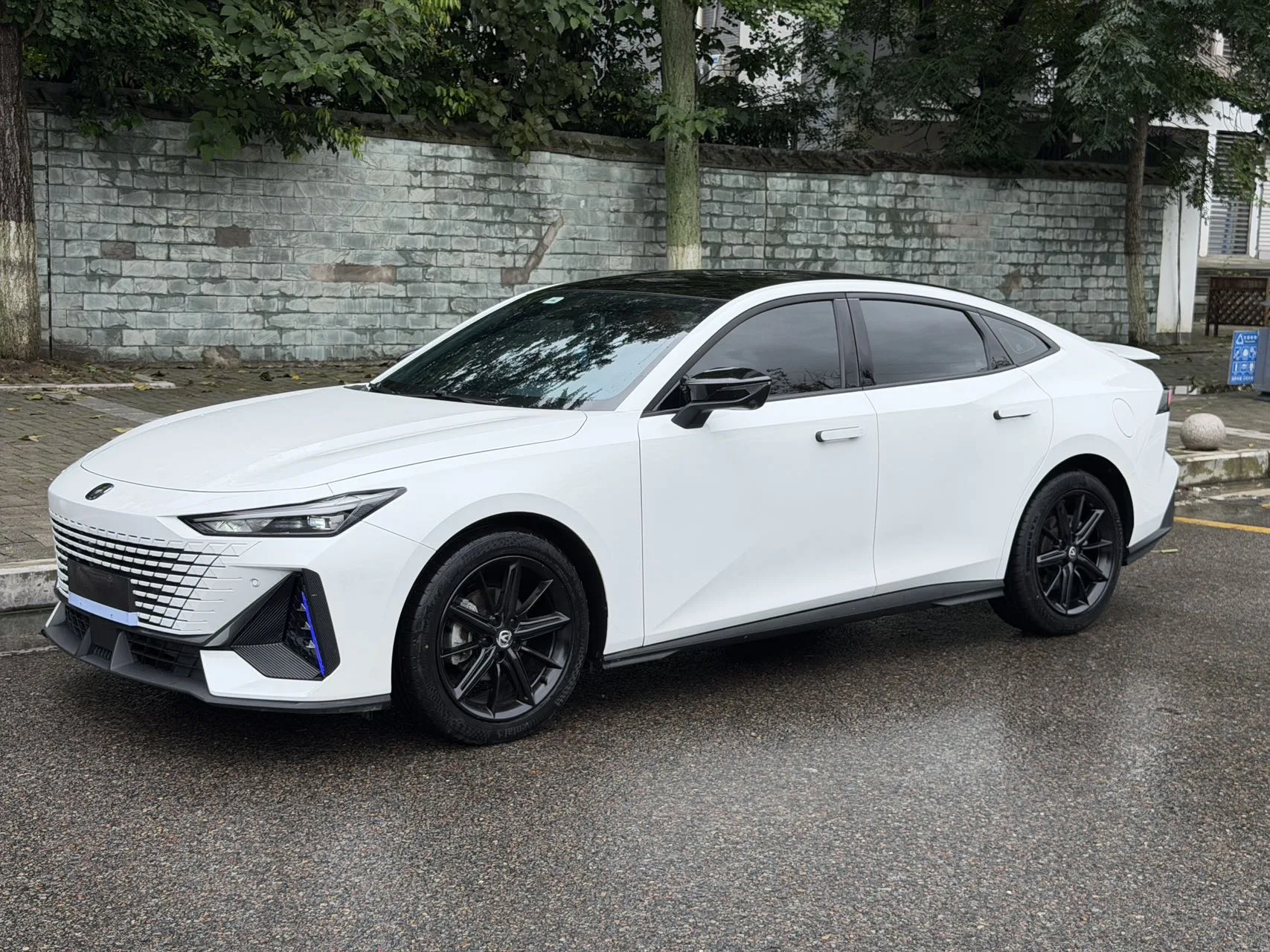 Changan UNI-V 2022 1.5T Premium Edition