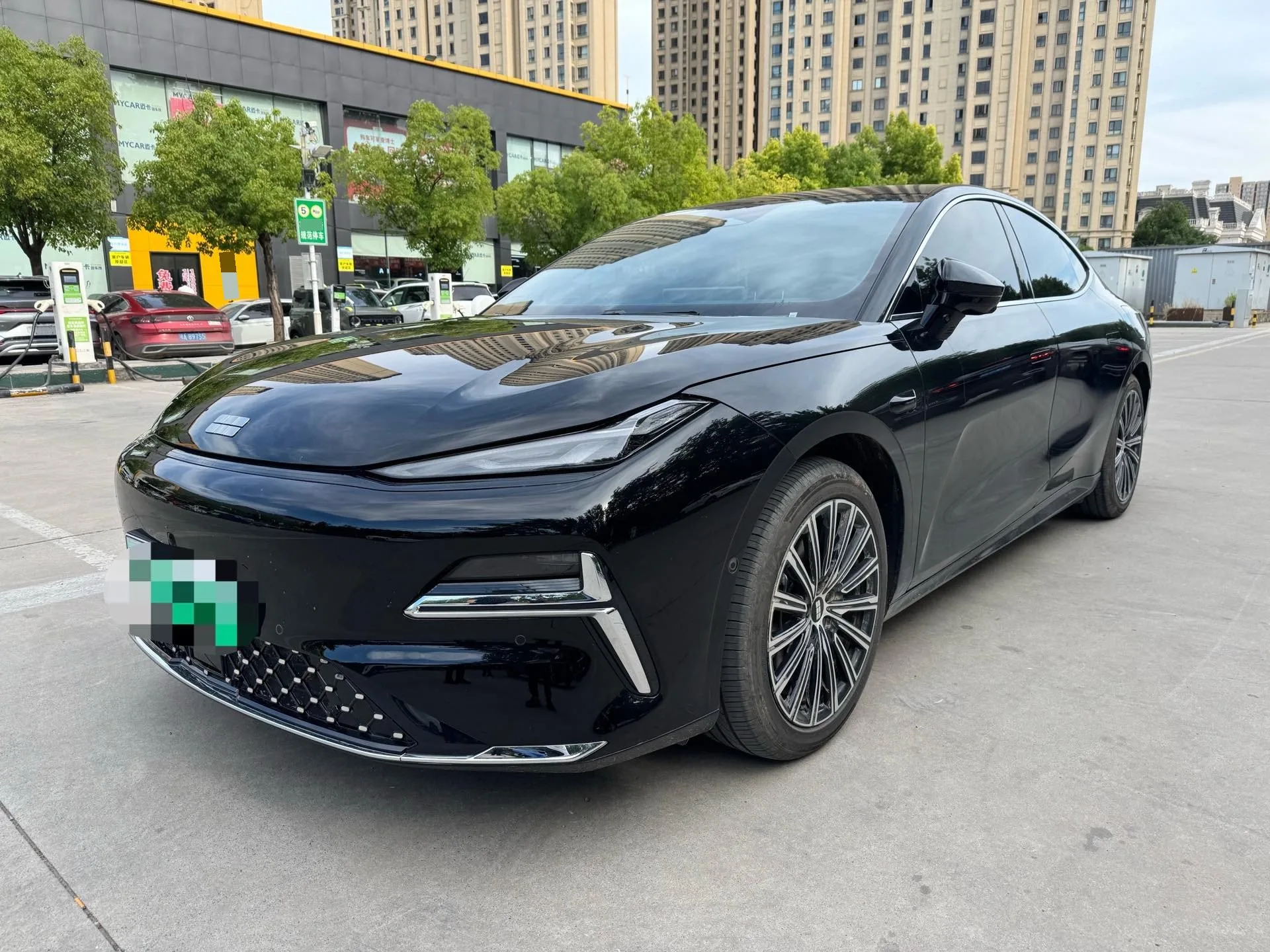 Galaxy Star 8 2025 Model 130km EM-i Premium Edition