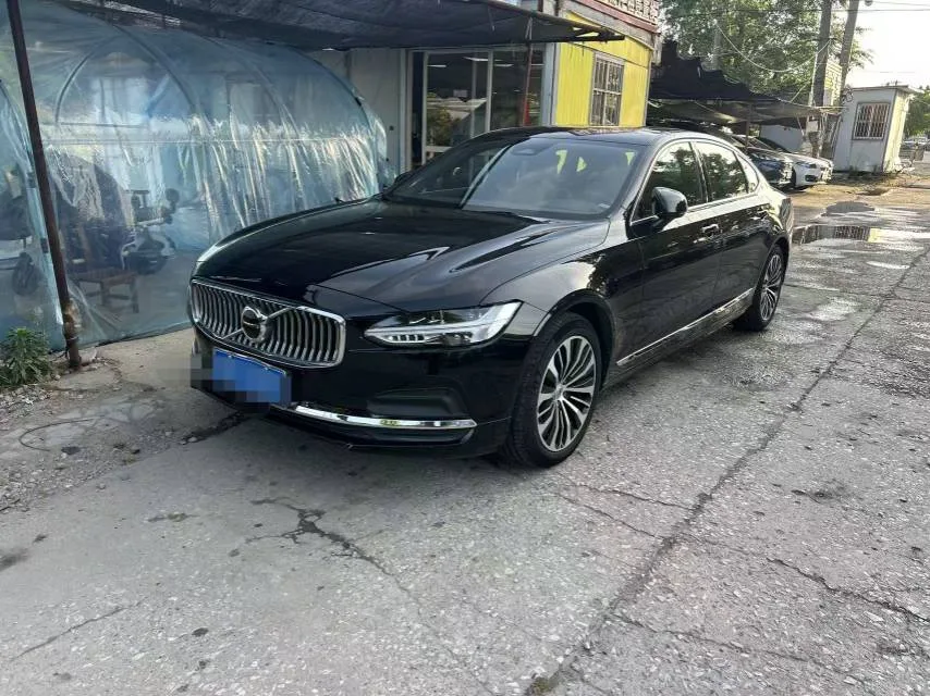 2025 Volvo S90 48V 2.0T B5 Inscription Luxury Edition Automatic