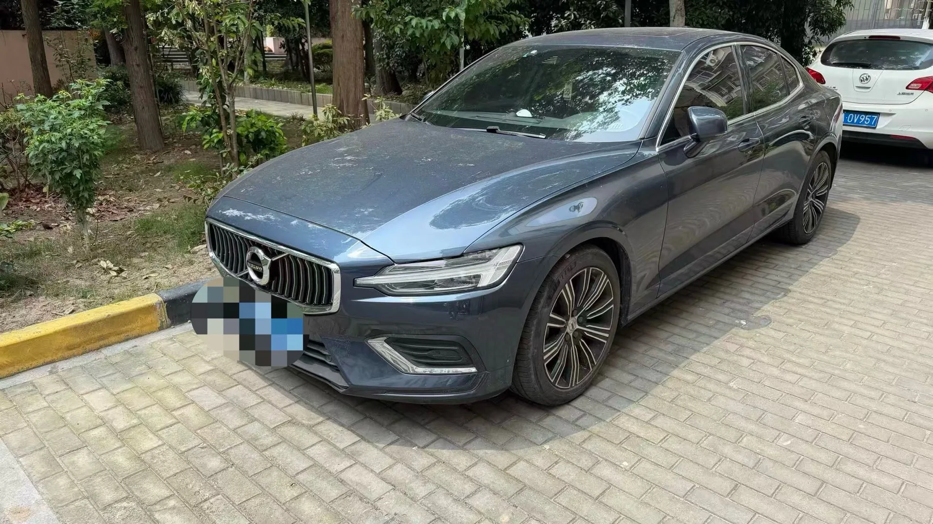 2021 Volvo S60 T4 Inscription Luxury Edition