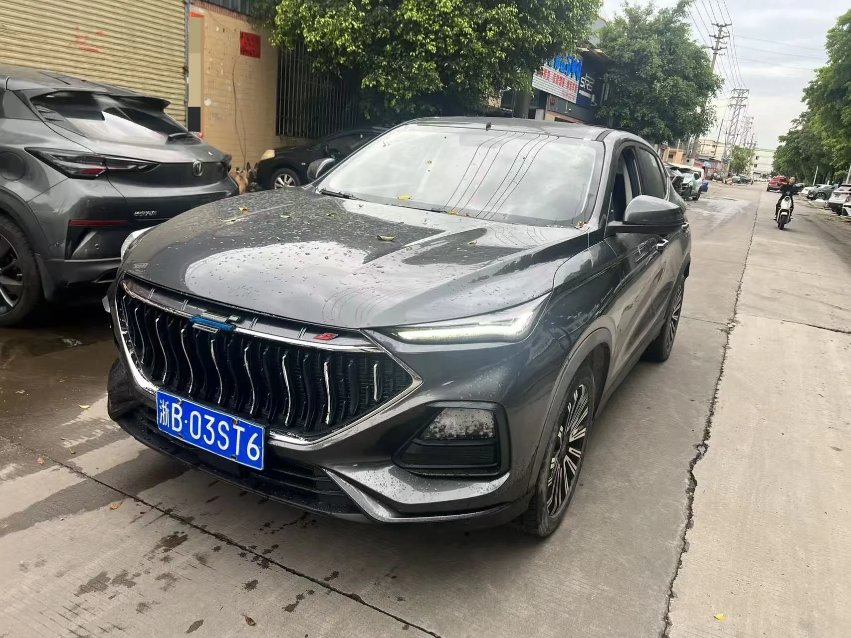 Changan Oushang X5 2021 Model Year 1.6L CVT Premium Edition