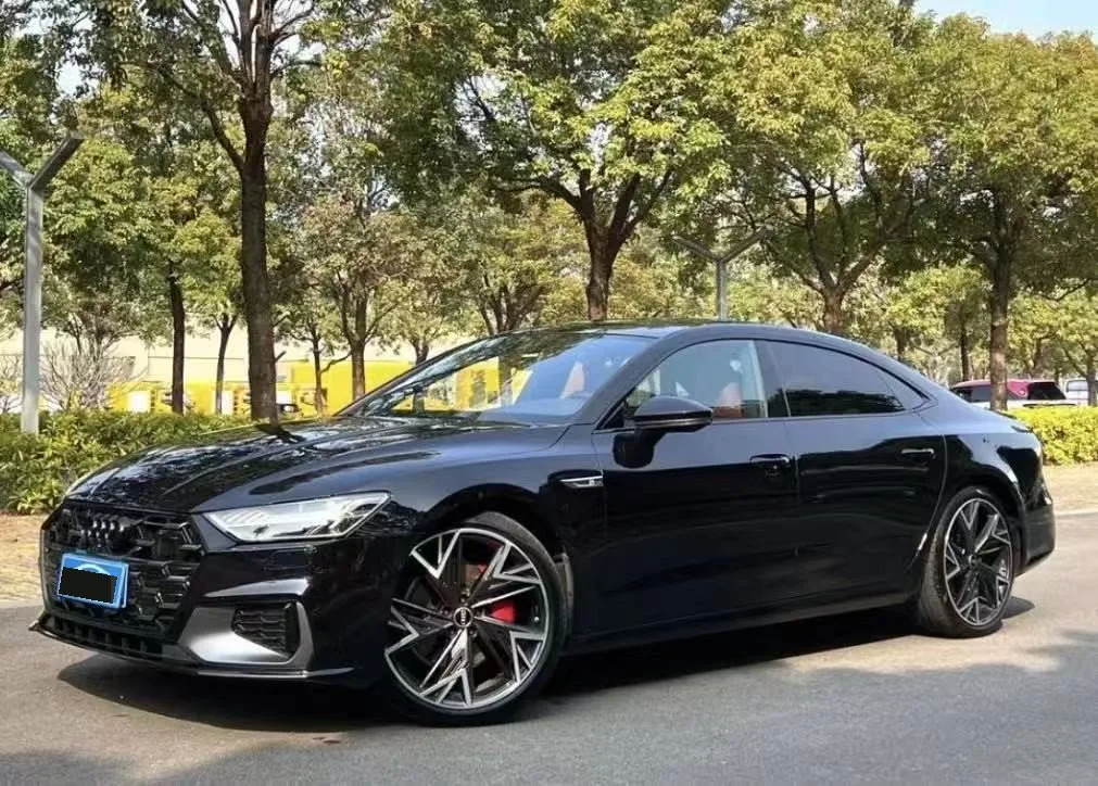 Audi 2024 A7L 2.0TFSI 45TFSI Quattro Black Knight Edition Automatic