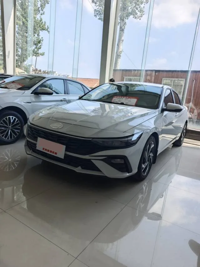 Hyundai Elantra 2023 1.5L CVT GLX Elite Edition