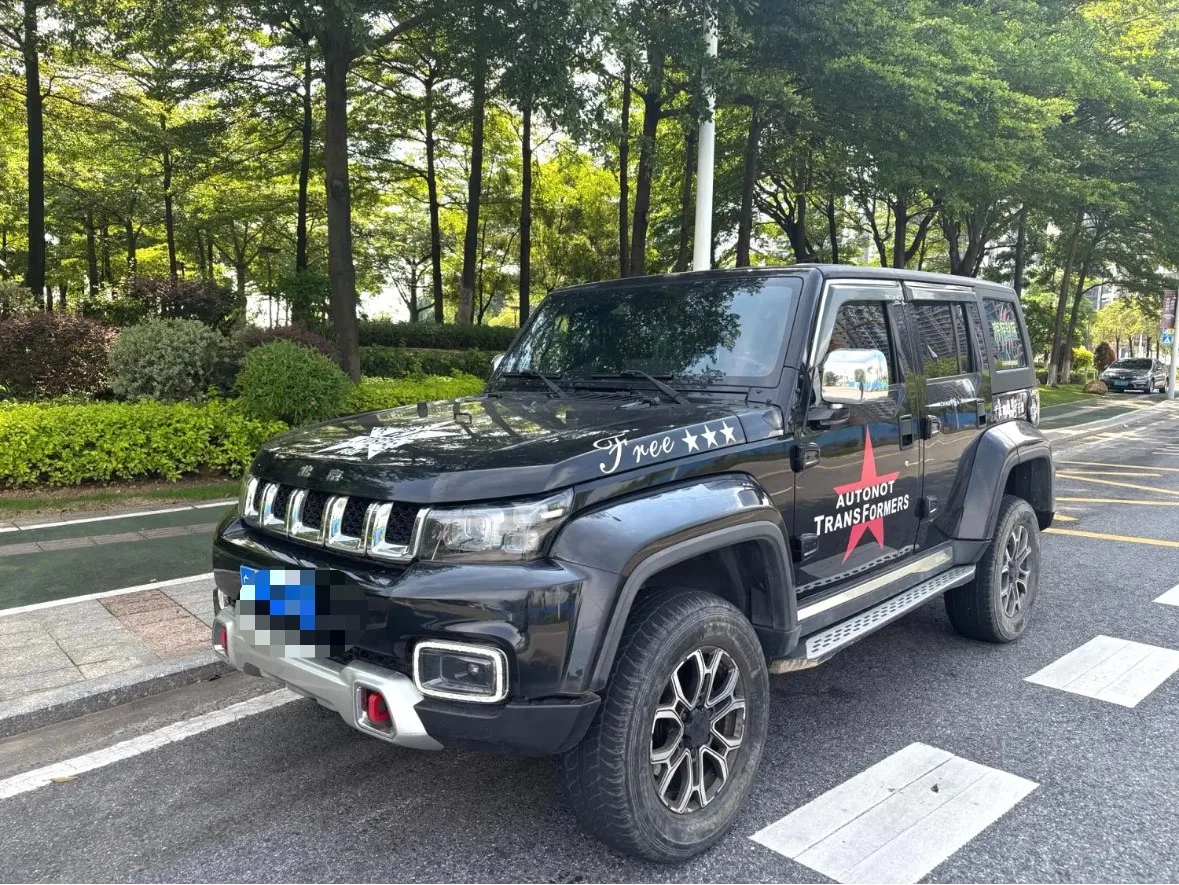 Beijing BJ40 2023 2.0T Automatic 4WD City Hunter Edition (Hero Model)