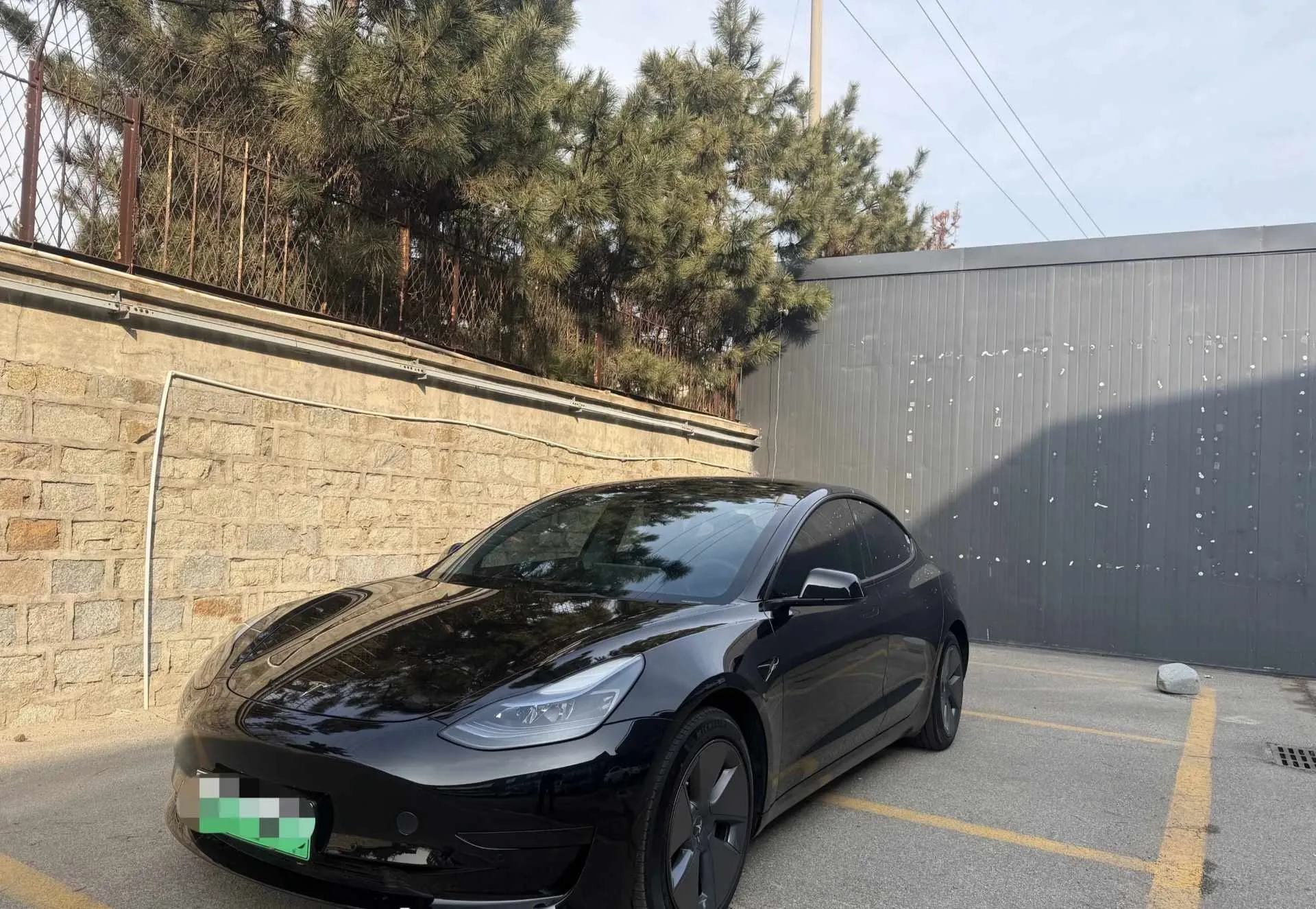Model 3 2022 Rear-Wheel Drive