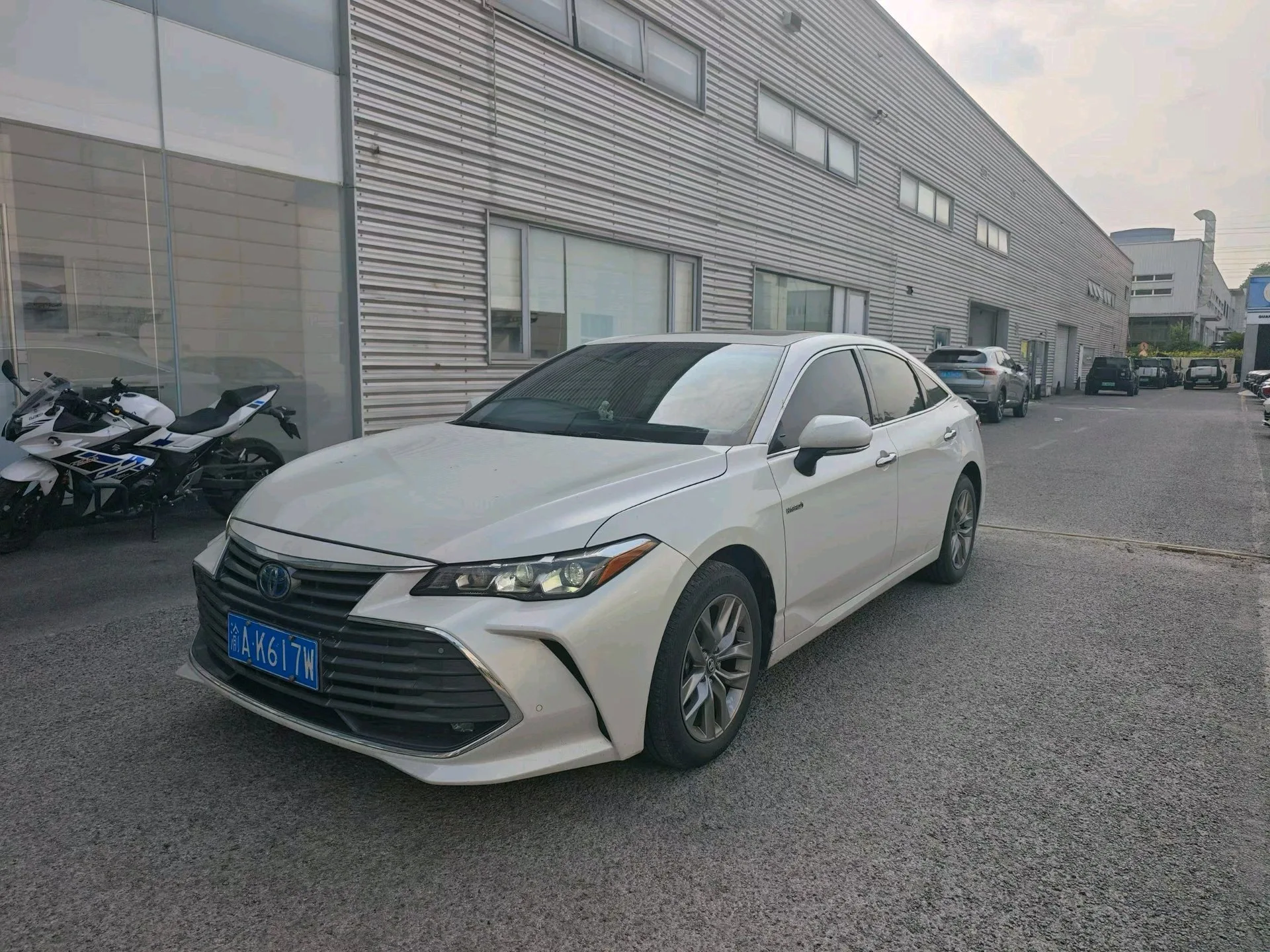 2019 Toyota Avalon Hybrid 2.5L Luxury Edition (National V Emission Standard)