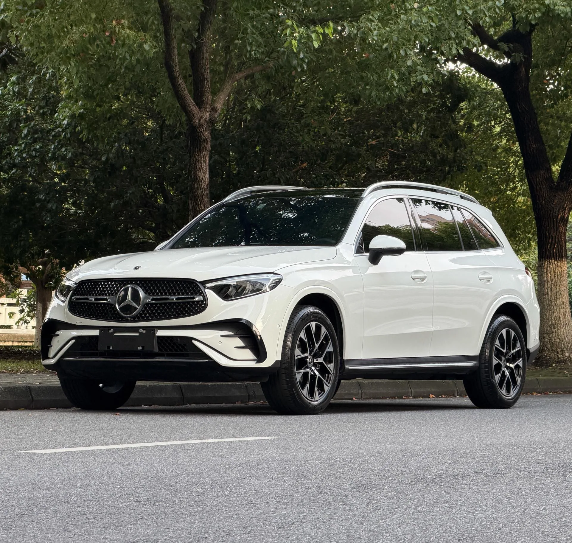 Mercedes-Benz 2023 GLC 260 L 4MATIC 48V 2.0T Dynamic 5-seater Automatic