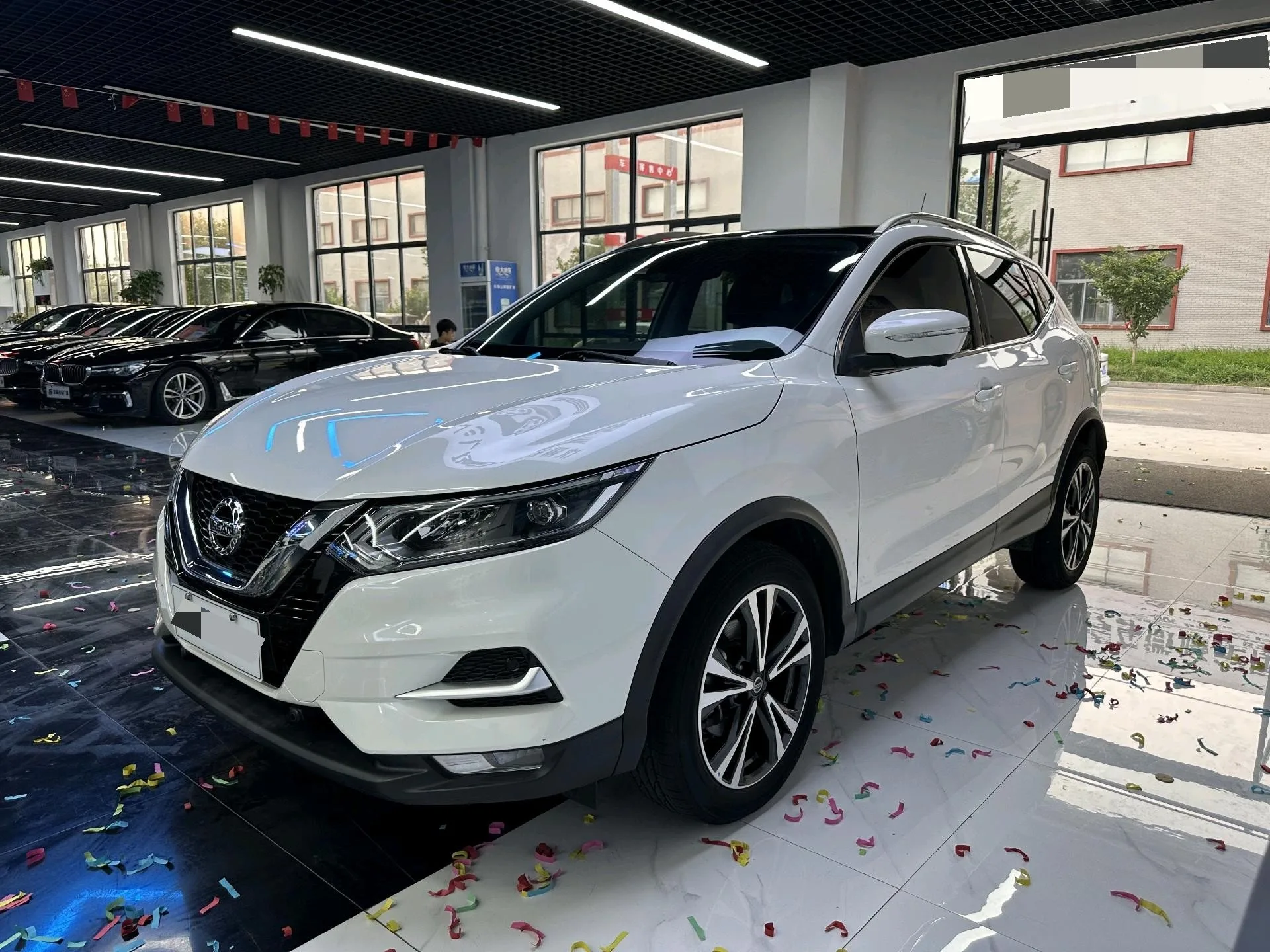 Nissan Qashqai 2017 2.0L CVT Luxury Edition (National V Emission Standard)