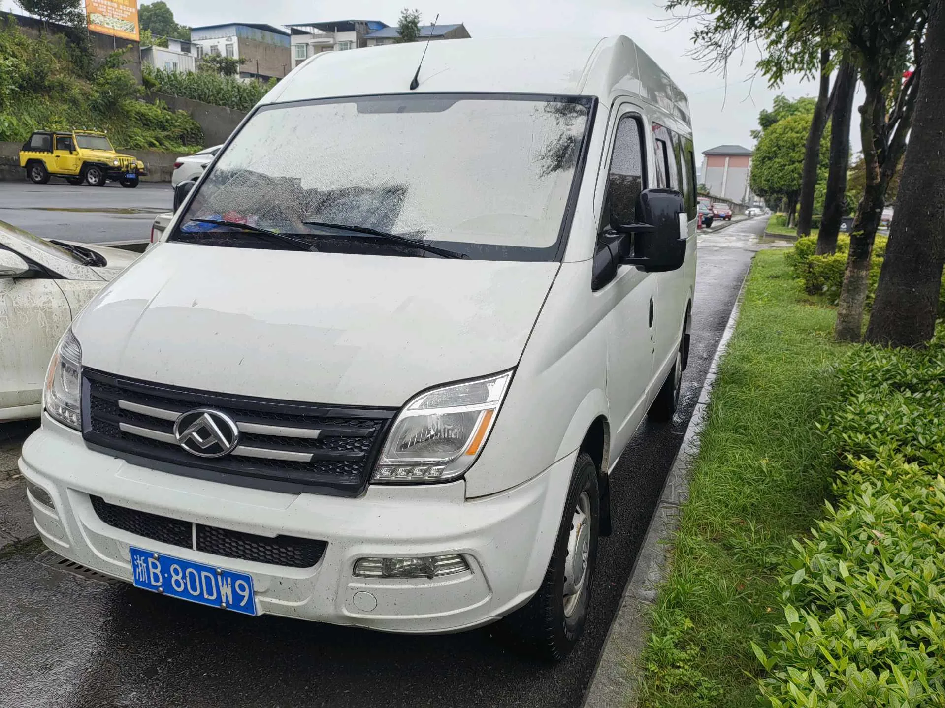 Changjiang 2021 V80 PLUS 2.0T Business Edition (Short Wheelbase, Mid-Roof, 9-Seater, Manual Transmission)
