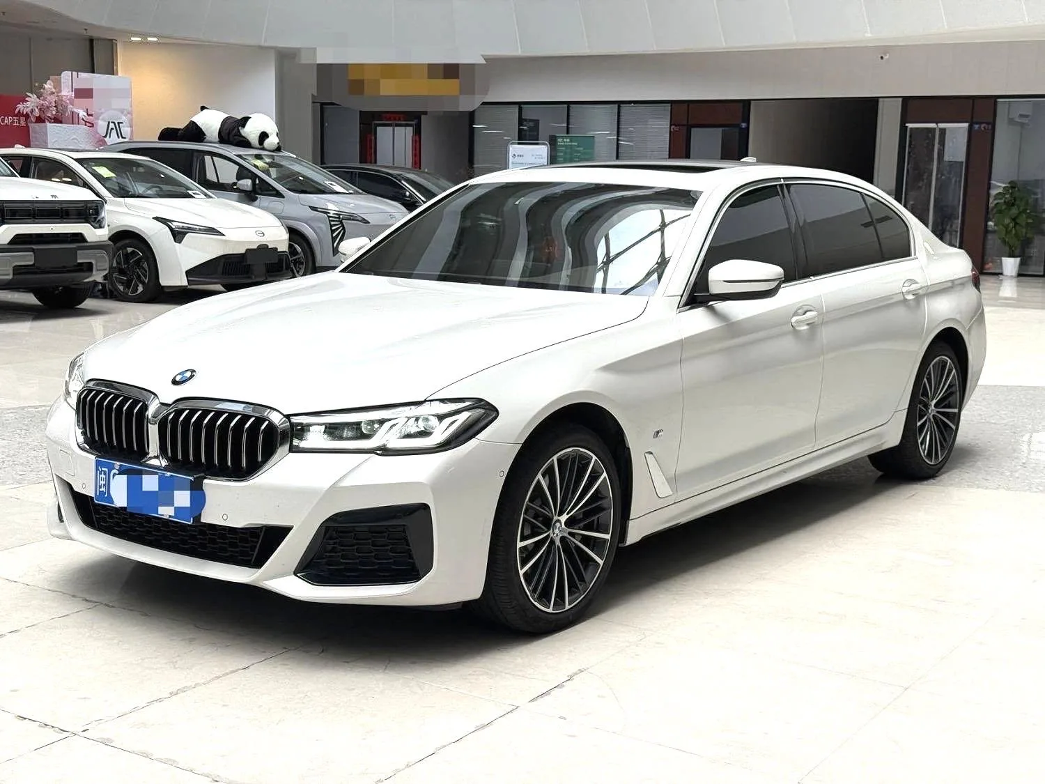 BMW 5 Series 2023 530Li 2.0T Leading M Sport Package Automatic