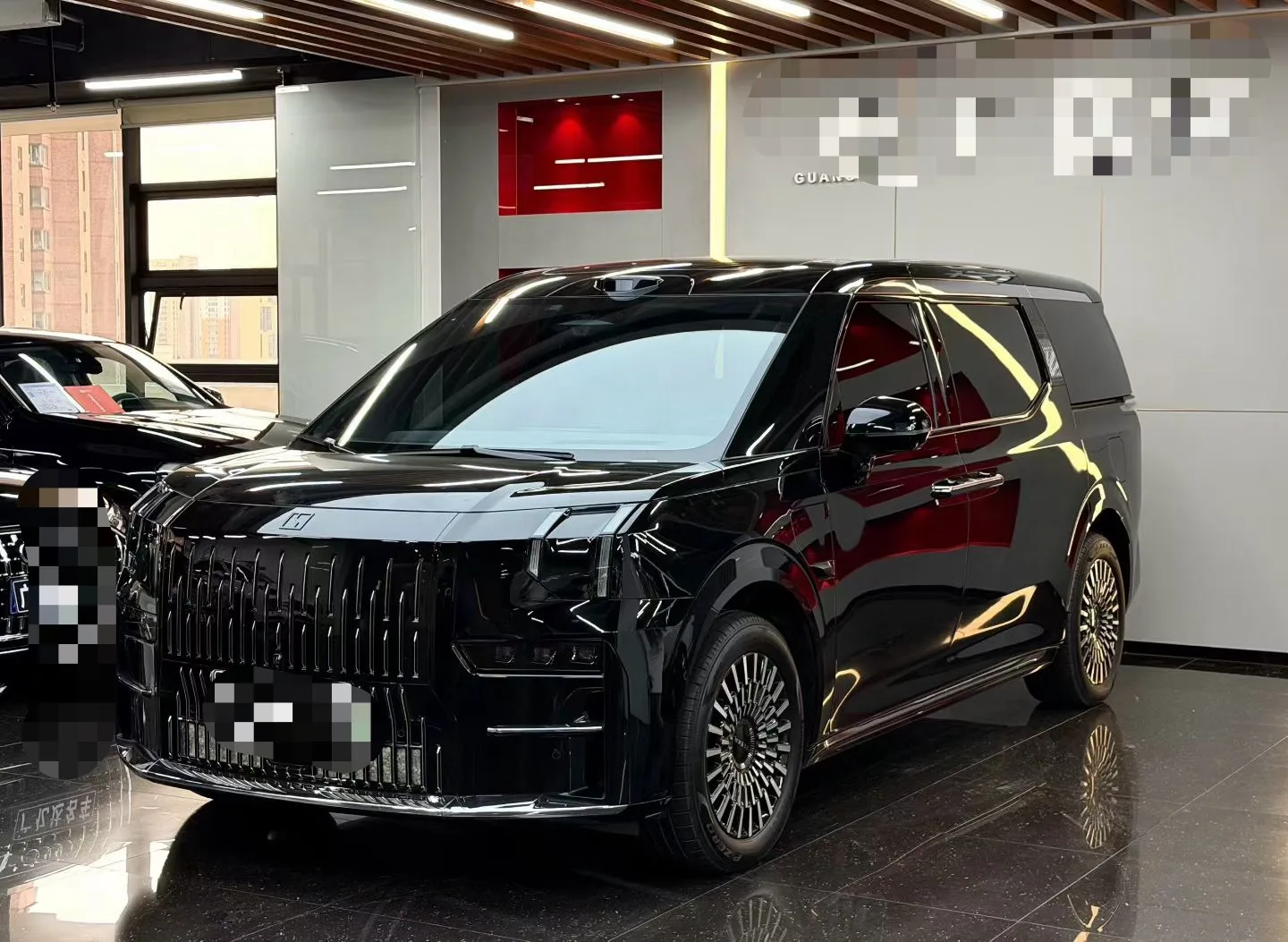 Zeekr 2024 Zeekr 009 Six-Seater Executive Edition AWD 108kWh Automatic Transmission
