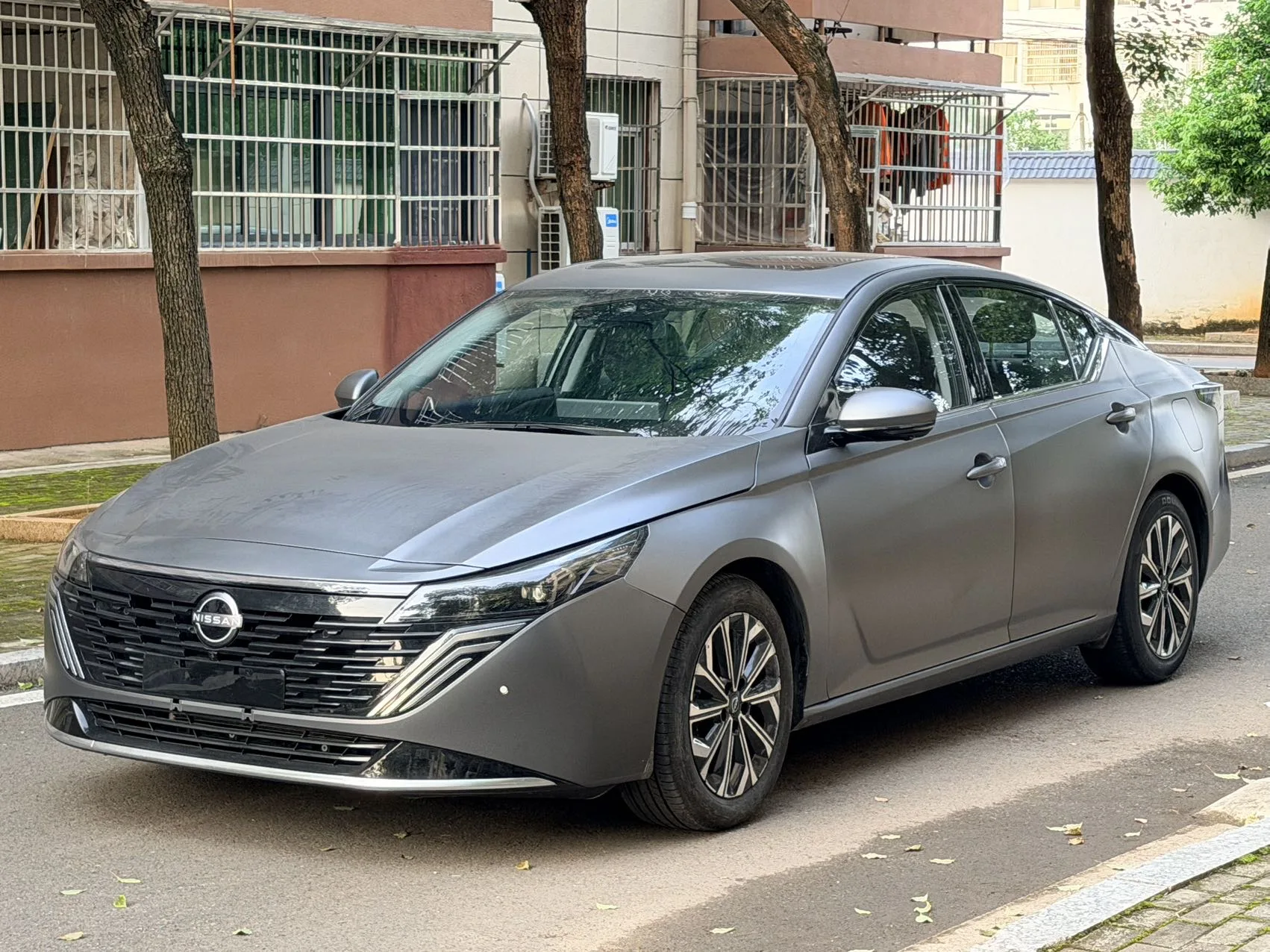 2025 Nissan Teana 2.0 CVT SV Black Gold Edition Automatic