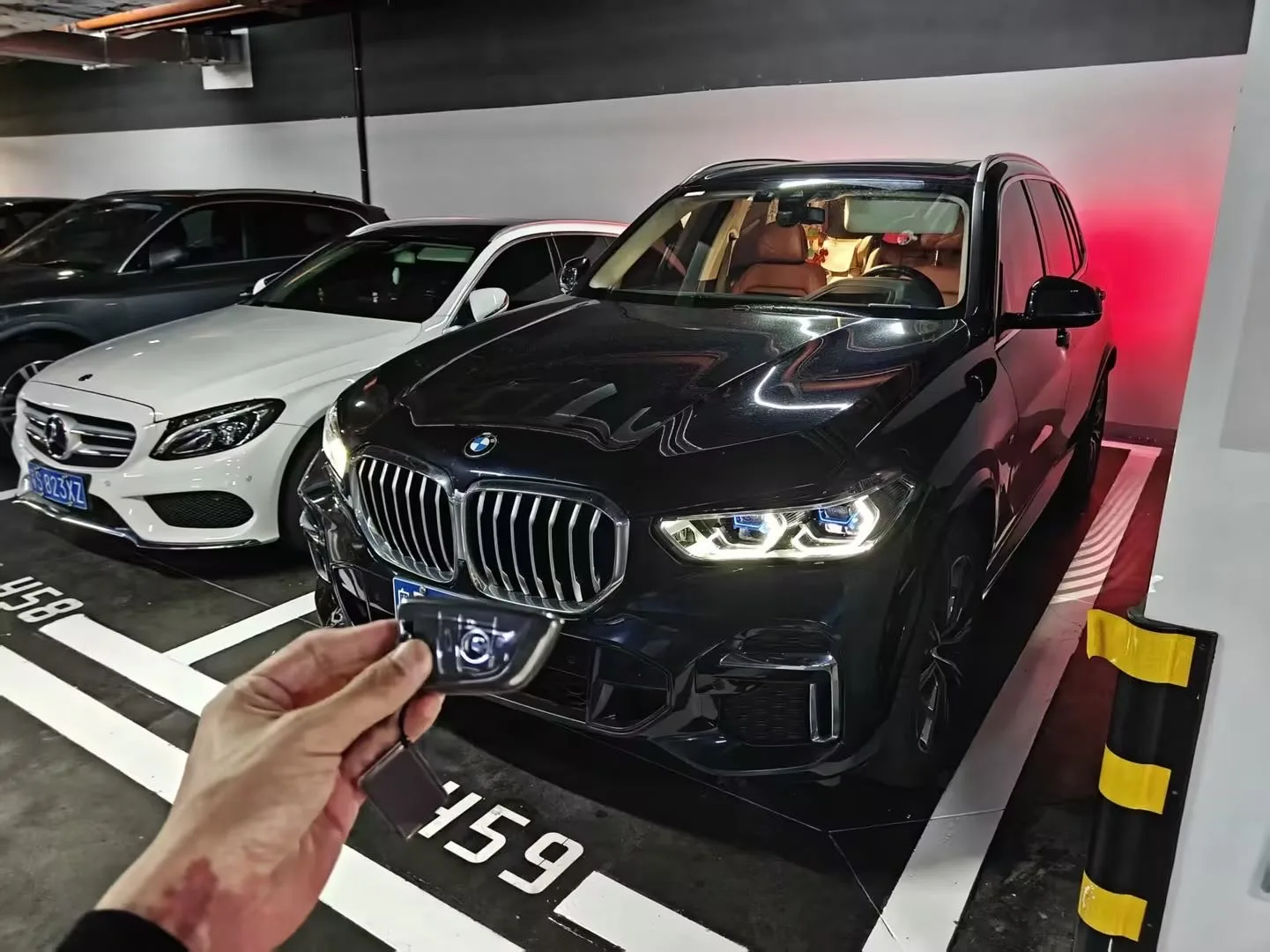 BMW X5 2022 xDrive 30Li Luxury M Sport Package