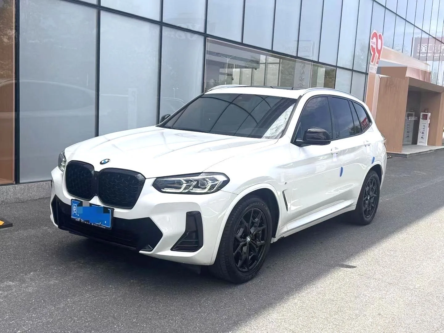 2022 BMW X3 xDrive25i M Sport Package