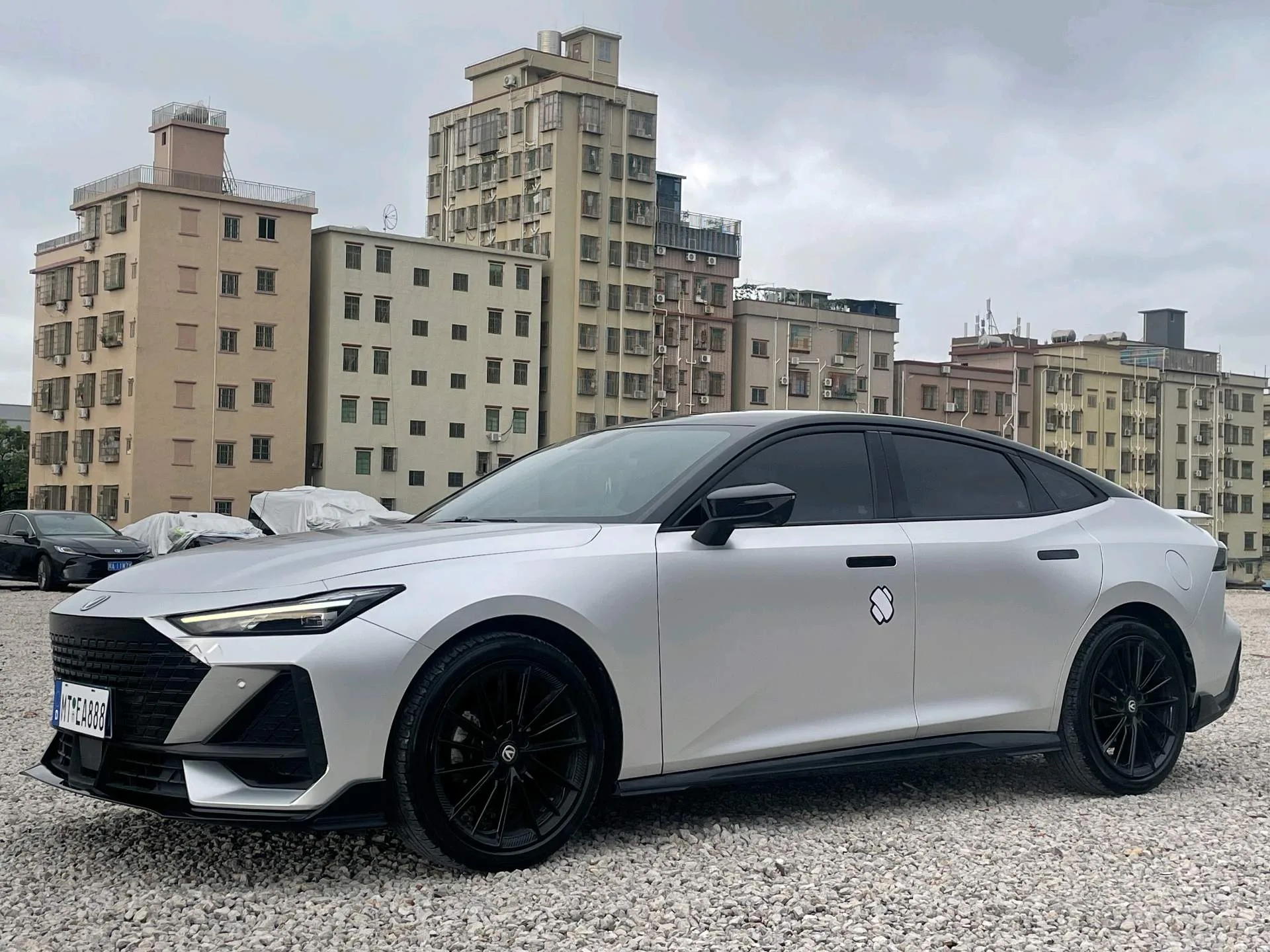 Changan UNI-V 2022 1.5T Premium Edition