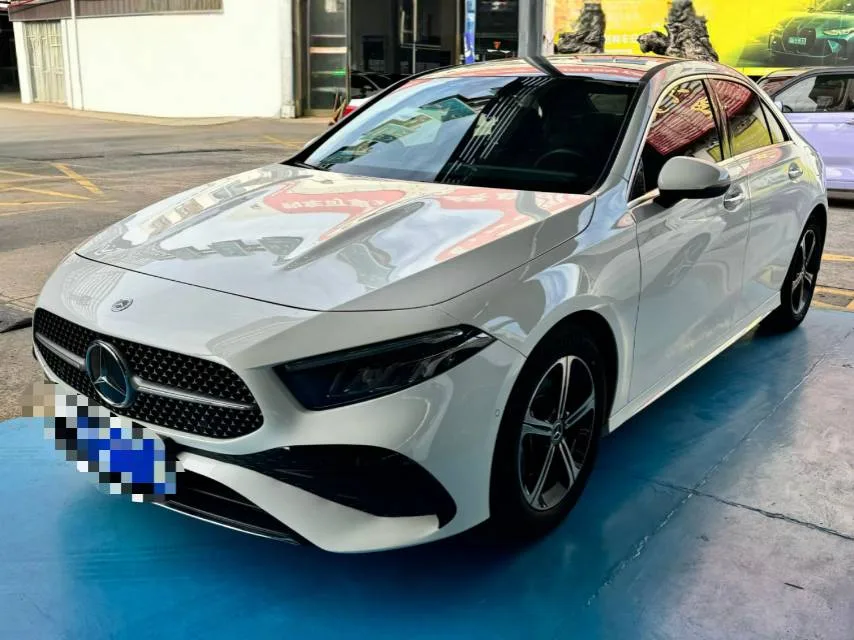 Mercedes-Benz A-Class 2025 A 200 L 1.3T Fashion Automatic