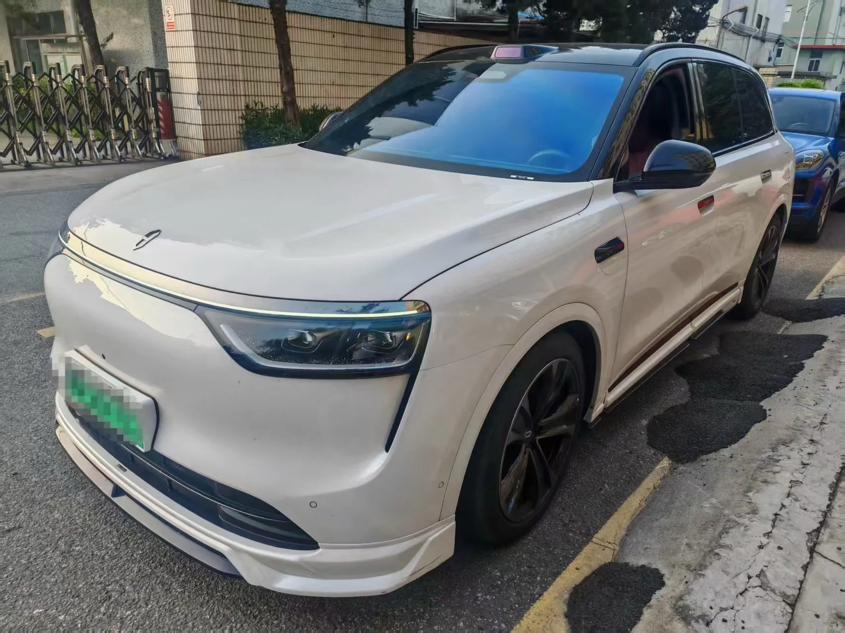 Wenjie M8 2025 Range Extended Max+ Version 53.4kWh 6-Seater