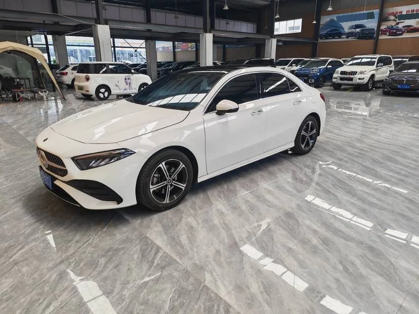 Mercedes-Benz A-Class 2023 A 200 L 1.3T Fashion Automatic