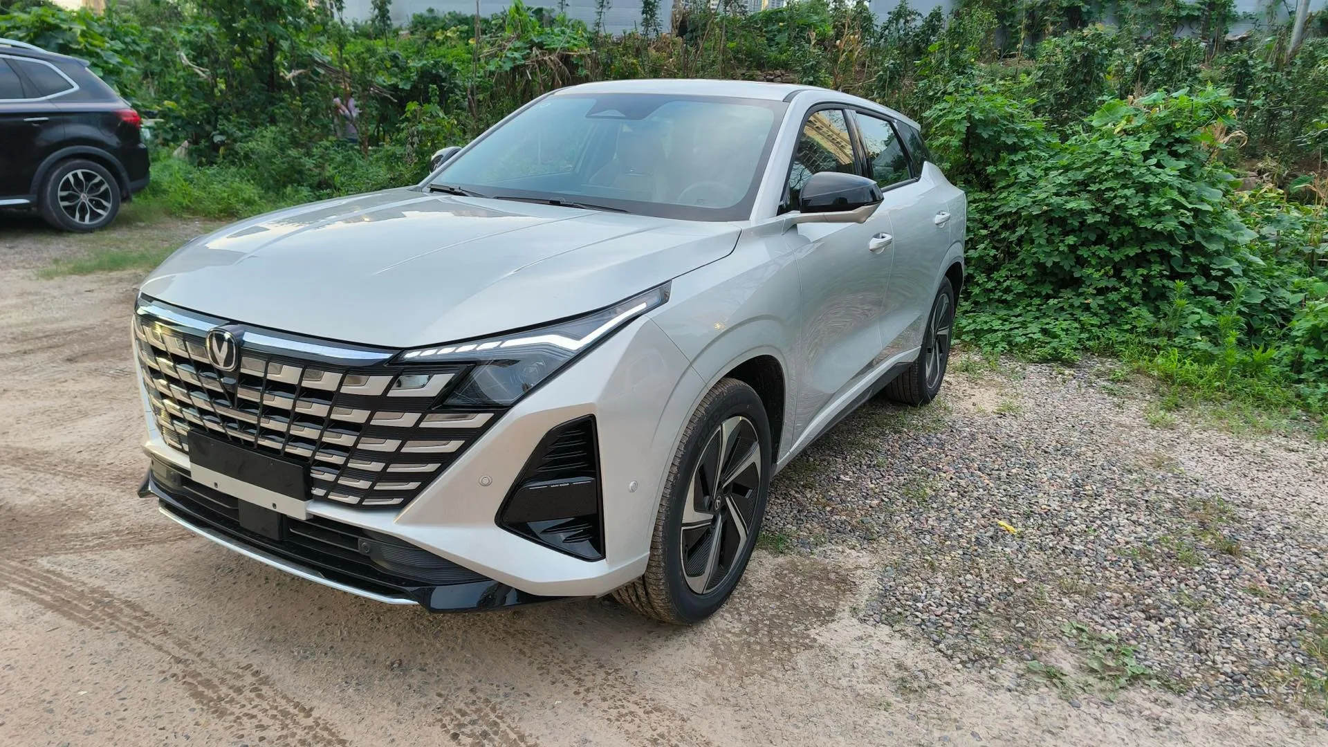 Changan 2026 UNI-Z Smart Electric iDD 1.5 CVT 130 km Smart New Blue Whale Excellence Edition Automatic Transmission
