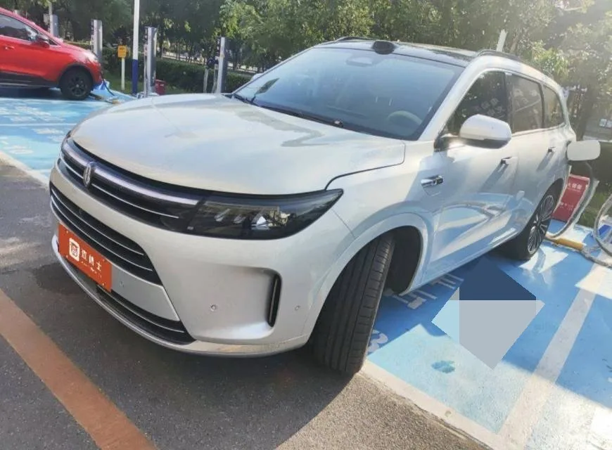 AITO 2024 Model M7 Intelligent Driving 4WD Max Edition 6-seater Automatic