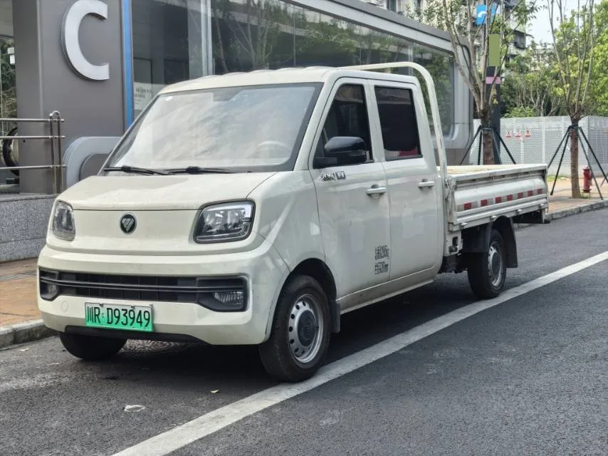 Foton 2023 Xiangling Q 3T 2.5-meter Double Cab All-Electric Flatbed Light Truck, 41.86 kWh, Automatic Transmission