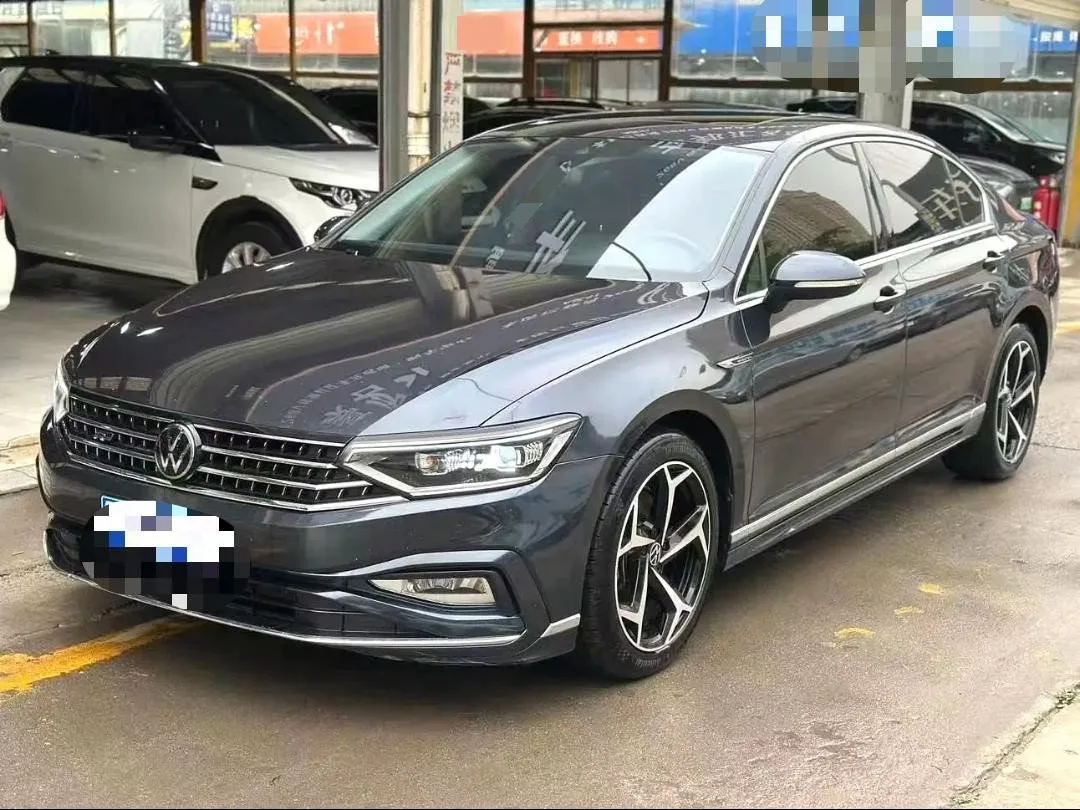 2022 Volkswagen Passat 330TSI DSG Basic Model