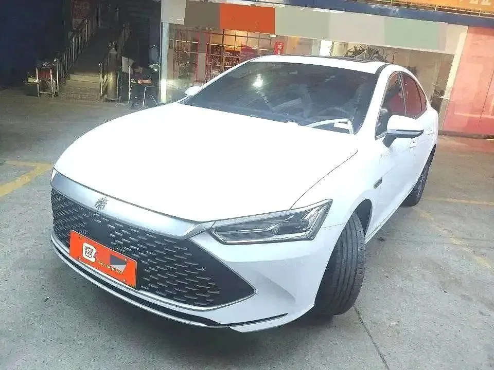 BYD 2023 Qin PLUS DM-i 1.5 CVT Navigation Excellence Edition 120KM Automatic Transmission
