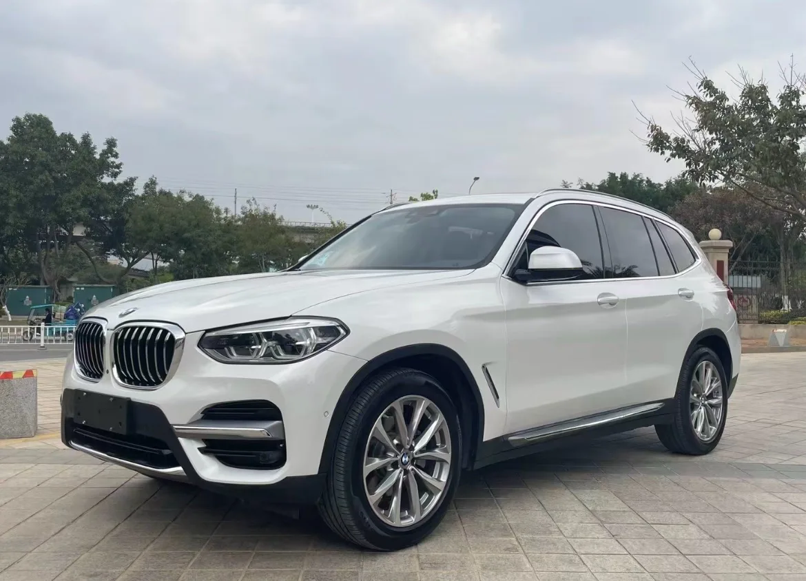 2020 BMW X3 xDrive25i Luxury Line