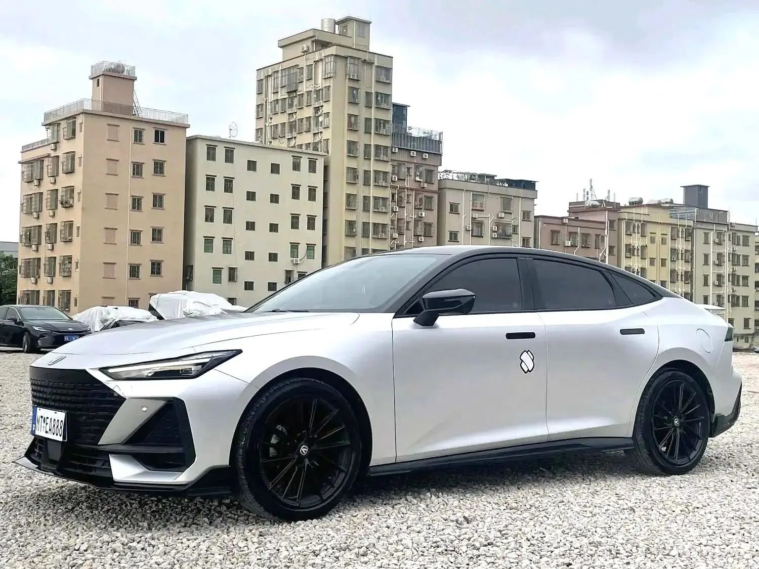 Changan UNI-V 2022 1.5T Premium Edition