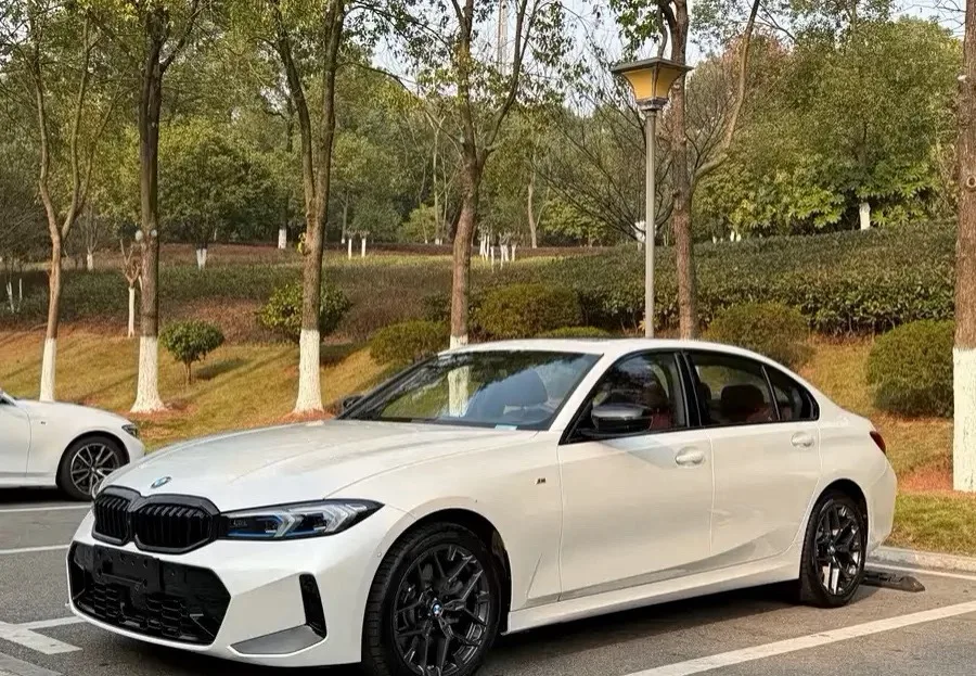 2025 BMW 3 Series 330Li 2.0T M Sport Shadow Edition Automatic