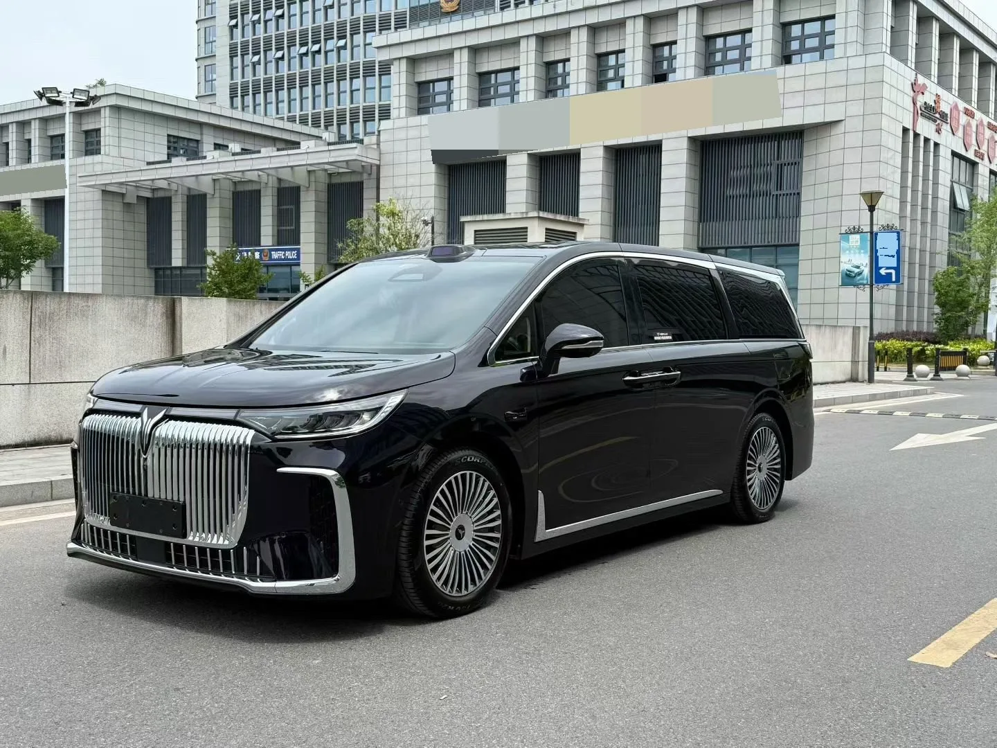 Lantra 2025 Dreamer PHEV 1.5T AWD Flagship Qiankun Edition Automatic