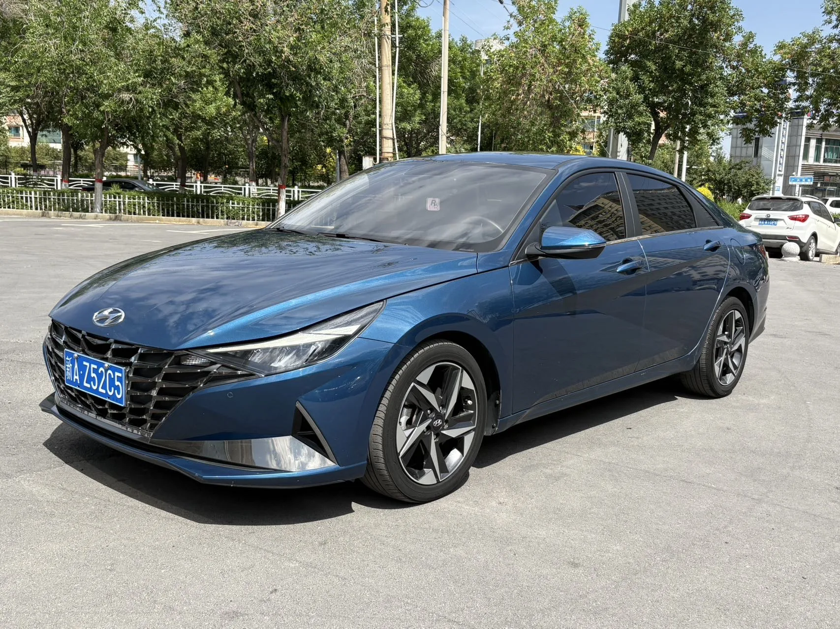 2023 Hyundai Elantra 1.5L CVT GLS Leading Edition